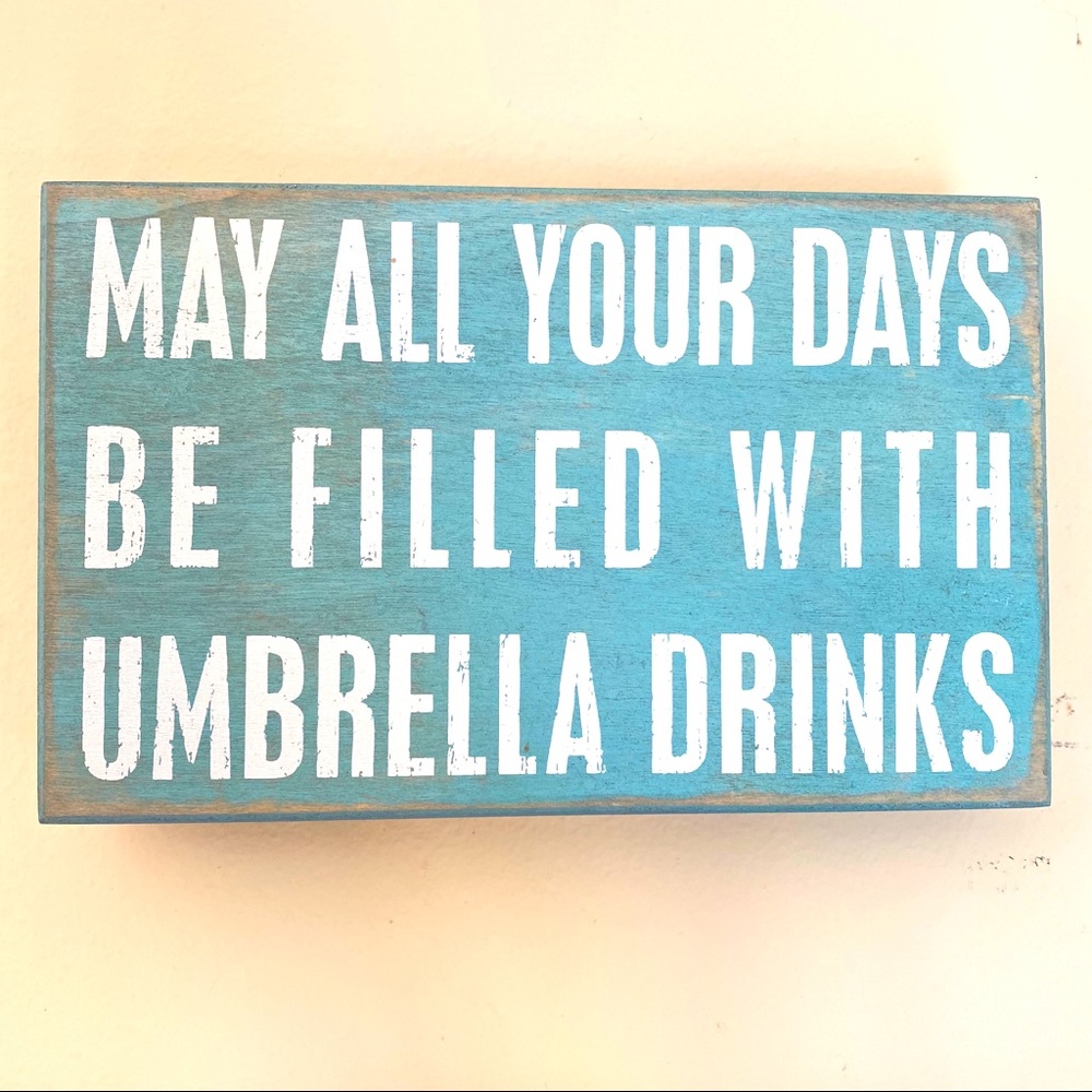 💝 Wooden Wall Art Umbrella Drinks Blue